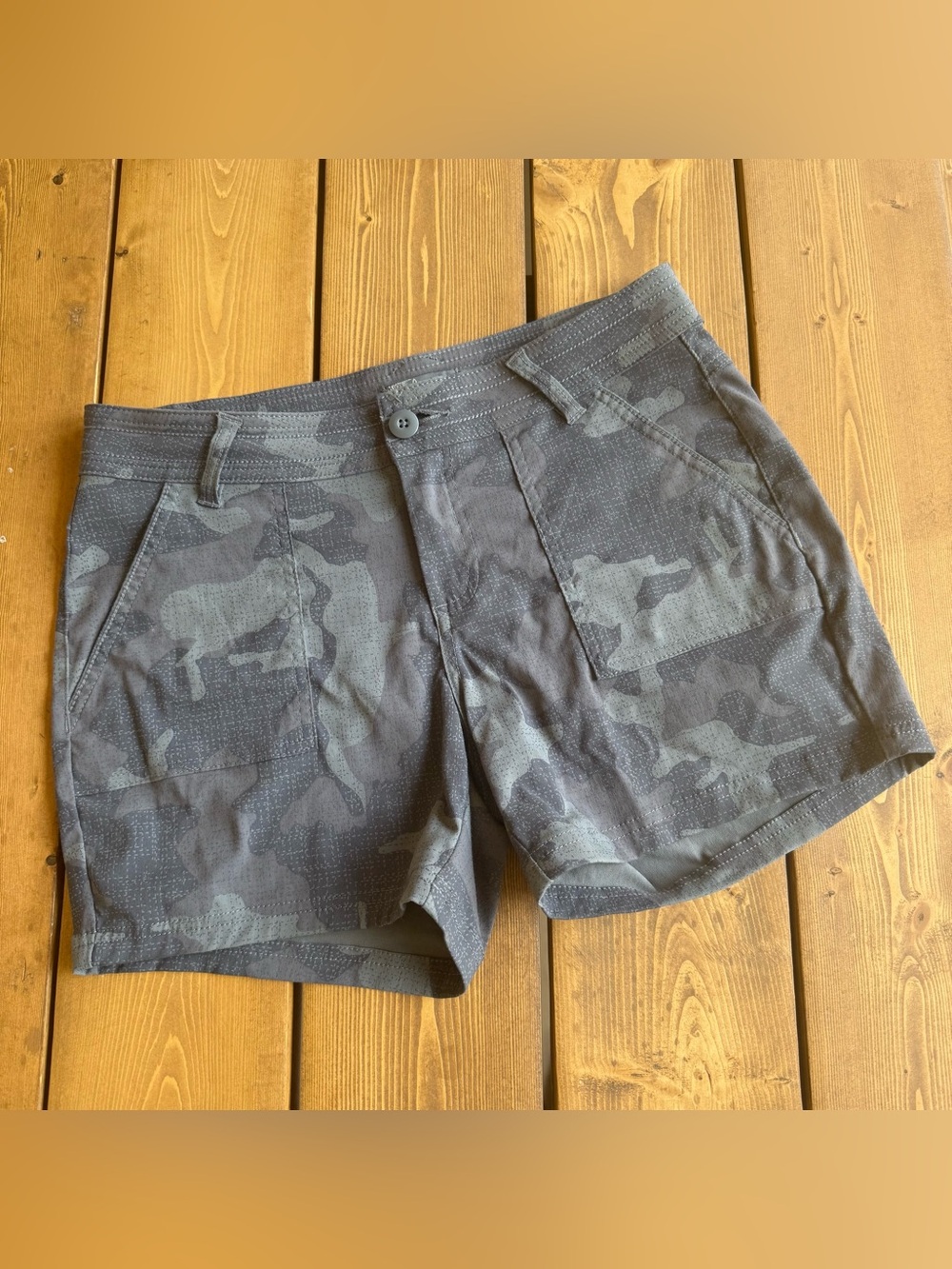 prAna Camo Utility Hiking Shorts Size 8 Gray Black Outdoor Performance